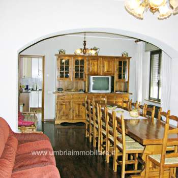 Casa a schiera in vendita a Gualdo Cattaneo (Perugia)