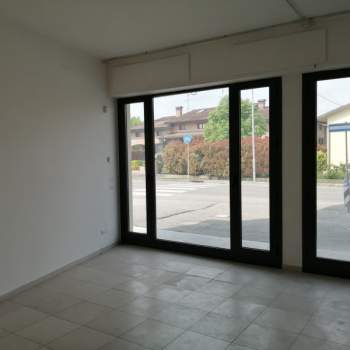 Negozio in affitto a Cavezzo (Modena)