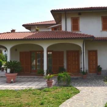 Villa in vendita a Collecorvino (Pescara)