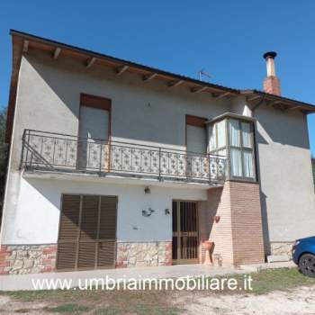 Villa in vendita a Todi (Perugia)