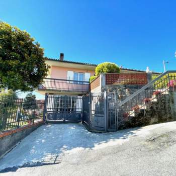 Villa in vendita a Ceranesi (Genova)
