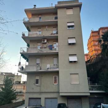 Appartamento in vendita a Genova (Genova)