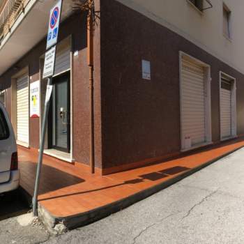Negozio in vendita a Mignanego (Genova)