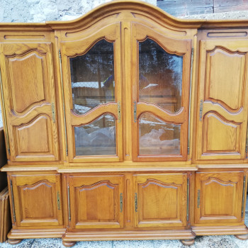 Credenza in rovere massiccio dell'Est 