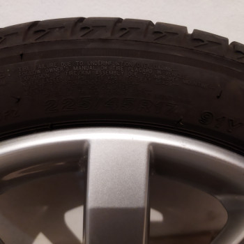 Cerchi in lega da 17" originali VW pi&ugrave; gomme estive Bridgestone.  Golf serie VI 
