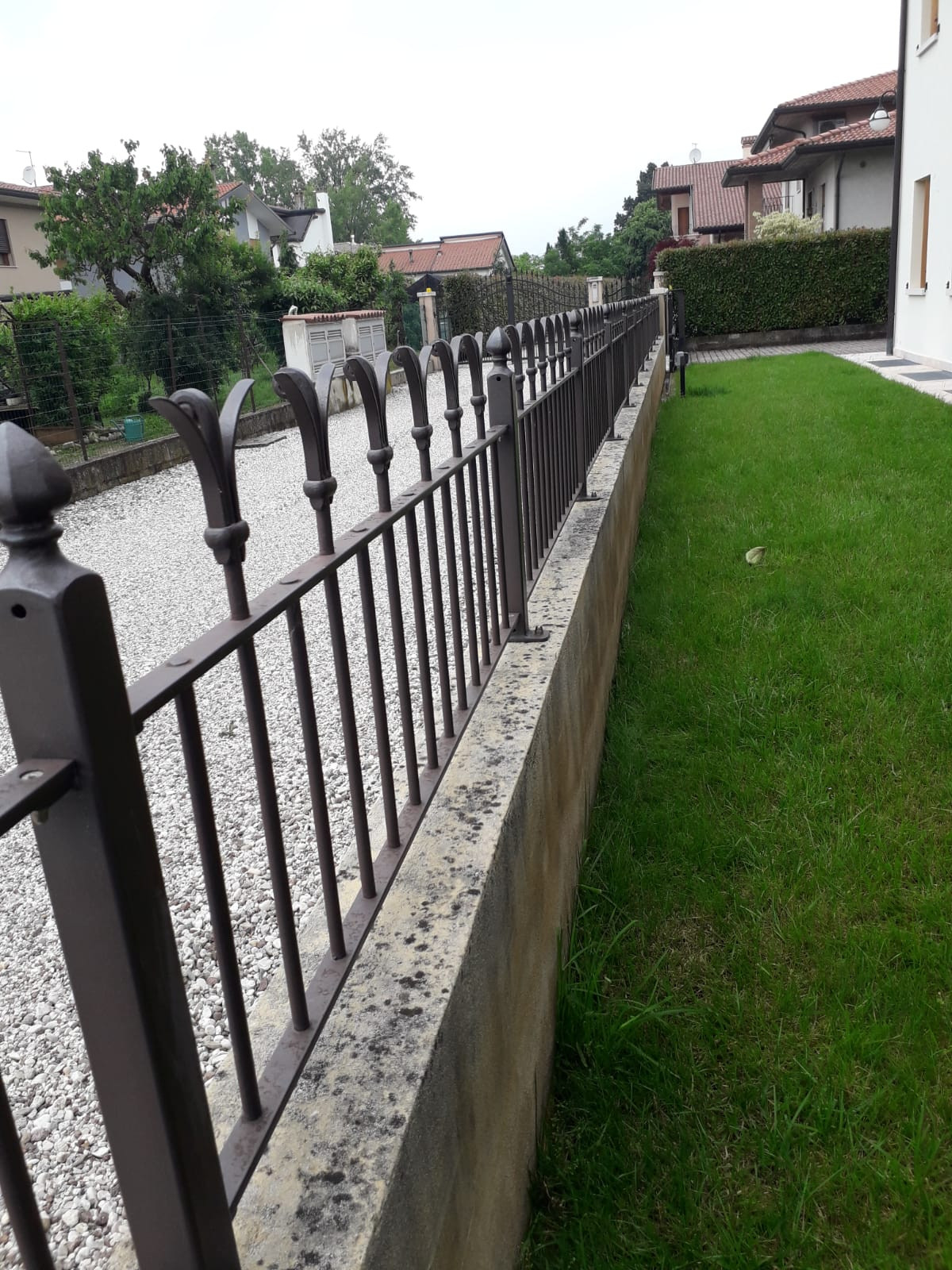 RECINZIONE IN FERRO BATTUTO - Arredo e Giardino in vendita a Vicenza